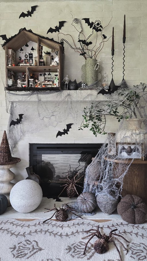 Mouse house halloween!!! 👀🖤✨️

Halloween decor just got even better, in MINIATURE! SAVE FOR INSPO BOO'S! 👻

Ikea dollhouse now turned into a spooky mouse house, OBSESSED! So good right?

The BEST PART is ALL these miniatures are now available in my SHOP! & i ship worldwide!🖤
Link is in my bio boo's 👻 xo 

#halloweenminiatures #mailegworld #mousehouse #halloweendecor #miniaturedollhouse