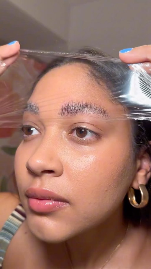 If you were wondering how to laminate your own eyebrows, this video is for you. Lash kit used to laminate eyebrows is linked in my bio 💙 
•
#howtolaminatebrows #laminatingbrows #eyebrowlamination #diybeauty