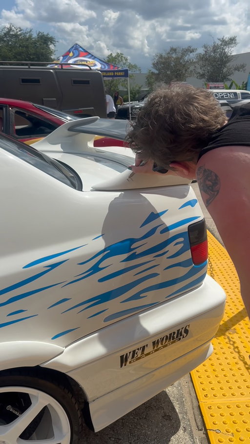 I was extremely honored that Chad signed the wing / spoiler of my Jetta just like he did the Hero car 25 years ago! This is something that he doesn’t typically do and a moment I’ll never forget! Thanks brother for taking the time to sign it inside and out!  Next video is of him signing the dash with the Fast and Furious prayer!! Just wow! 😎

#fastandfurious #fast #paulwalker #jetta #vw