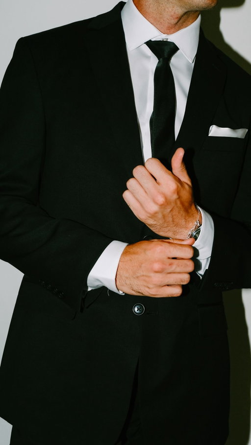 The easiest way to elevate your wedding guest style? Dressing for the actual vibe. I’ve always looked at wedding attire the same way I look at accessories - it can completely change the mood of a look. Same guy, different suits, different energy. 

Been styling three different looks from @mooresclothing for the upcoming season: a relaxed fit for a daytime beach ceremony, a versatile suit for pretty much anything, and a sharp formal look for the evening. Exactly the kind of rotation I look for.

Upgrade your lineup with my code RYAN15 (online only @mooresclothing, valid thru 11/26/26).

Which of the three looks are you choosing? 

AD #mooresclothing