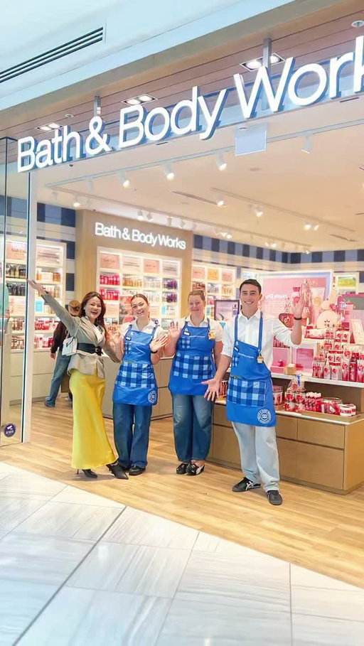 That ONE person, who always smell good?

Here is the SECRET 🤫 @bathandbodyworks.au 

📣📣📣these viral mists are now only for $11
so run to store (last day 30th August)

🛍️Shop here @bathandbodyworks.au 
Sharing some of my favourite picks here 🤍Also, with Father’s day around the corner, DON’T forget to spoil your loved ones and yourself😍

(gifted)
#bathandbodyworks #bathandbodyworksau #themistevent #fathersdaygiftideas #sydney