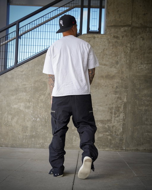 We 🔒’d in no matter what. 

New @richielecollection live now!