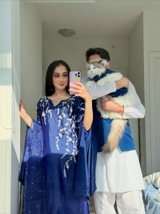 It’s our anniversary so we took a family portrait 💙🐱
