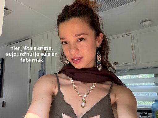 je ne suis pas contre les interventions esthétiques. je suis contre les hommes qui profitent de leur position de pouvoir pour dénigrer les femmes et capitaliser sur elles.

ce qui suit, c'est ce qui m'est arrivé cette semaine, dans une clinique qui se dit professionnelle.

combien d'autres interactions comme celles-ci se produisent derrière des portes fermées? sans jamais se faire dénoncer?