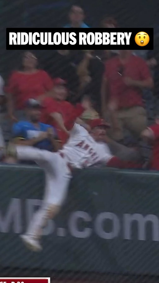 THERE’S SOMETHING ABOUT THAT RIGHT FIELD CORNER AT ANGEL STADIUM!!!

WADE MECKLER MAKES AN UNBELIEVABLE CATCH TO ROB A HOMER 😱