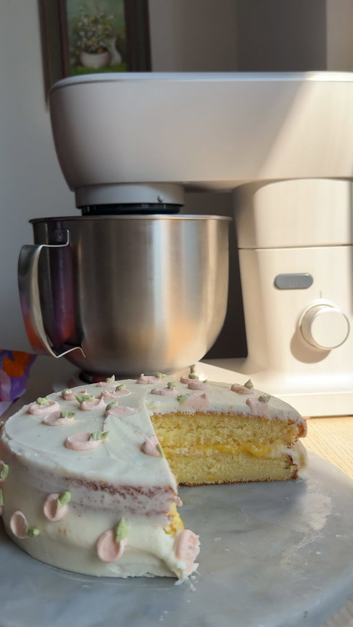 #ad I had an orange creamsicle craving and made this orange creamsicle layer cake instead🍊 Two layers of soft orange cake, homemade orange curd, orange buttercream, and tiny little oranges because I was committed to the theme.

The whole thing came together with my @bellakitchen STIR stand mixer, which is light enough to actually move around my kitchen without a spotter 😂 I was also so impressed with its planetary mixing; I barely had to scrape down the sides of the bowl! You can find the cake recipe below, and the STIR is linked in my bio if you want to grab one for yourself 🍰

Orange Curd
100g (½ C) granulated sugar
1 Tbs orange zest
2 egg yolks
115g (½ C) fresh orange juice
1/4 tsp salt
57g (¼ C) cold butter, cubed

Whisk sugar, zest, yolks, and orange juice in a saucepan. Cook over medium-low heat, stirring constantly, until thickened. Strain, then whisk in cold butter until smooth. Chill completely.

Orange Cake
225g (1 C + 2 Tbs) granulated sugar
3 Tbs orange zest
270g (2¼ C) all-purpose flour
1 Tbs baking powder
¾ tsp salt
84g (6 Tbs) unsalted butter, room temp
90g (⅓ C + 2 tsp) oil
3 large eggs
1 Tbs vanilla
150g (⅔ C) plain Greek yogurt
120g (½ C) whole milk
62g (¼ C) orange juice

Rub the sugar and orange zest together in the bowl of the STIR. Beat in the flour, baking powder, and salt on low until combined. Then beat in the butter and oil until the mixture looks like wet sand. Mix in the eggs, vanilla, and sour cream, then stream in the milk and orange juice. Divide between two greased 8-inch cake pans. Bake at 350°F for 18-20 minutes or until a toothpick comes out clean.

Orange Buttercream
227g (1 C) unsalted butter, softened
480g (4 C) powdered sugar
1 tsp orange zest
½ tsp vanilla
Juice of 1 orange

Beat butter on medium-high speed until light and fluffy. Gradually mix in powdered sugar, then add orange zest, vanilla, and orange juice. Beat until smooth and fluffy. Scoop a little frosting into 2 separate bowls and dye half green and half orange with food coloring.

Assemble with orange curd between the layers, frost with orange buttercream, and decorate with tiny oranges.

#bellapartner