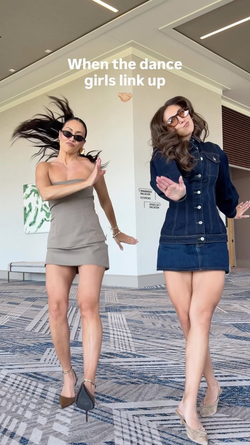 The duo you didn’t know you needed 👯‍♀️ 
@nickyschmaderer_fit x @melaniewilking 

#dance #dancetrends #dancemoms