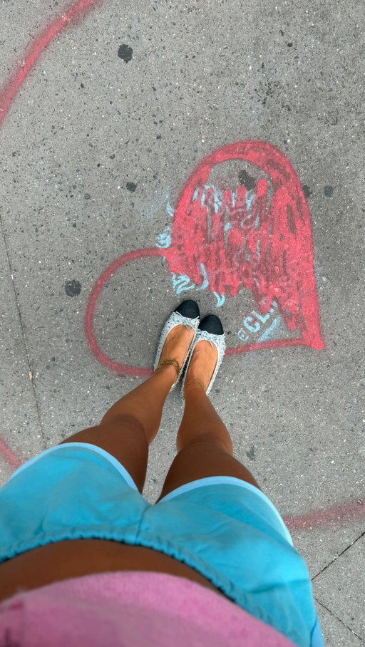 from one chanay to the next!!! Guys I’m so obsessed w my new boots I found today at @inanyc 

#styleinspo #chanel #shopping