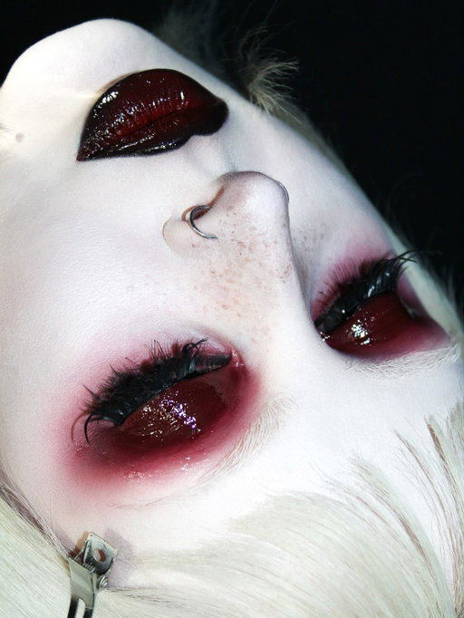 My cherries and wine 🍷 #beautybites theme of the week is: red wine ˚˖𓍢ִ໋🦢˚ and this shade of red is the color of my soul 

Products used:
@ritueldefille The Black Orb “Iron”
@aboutfacebeauty Vinyl Effect Eye Gloss
@likely.makeup Switchblade Lashes 
@blackmooncosmetics Lip Liner “Null”
@kaleidosmakeup Cloud Lab Lip Clay “Dahlia”
@kaleidosmakeup Glossy Lip Glaze “Penthouse”

#vampymakeup #redwinemakeup #vampiremakeup #fallmakeup