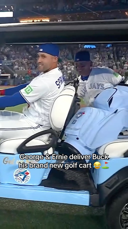 Special delivery 🗣️😆🏌️ #BlueJays50
