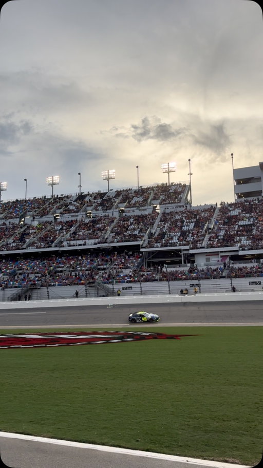 My heart is full to say the least

#nascar #jimmiejohnson