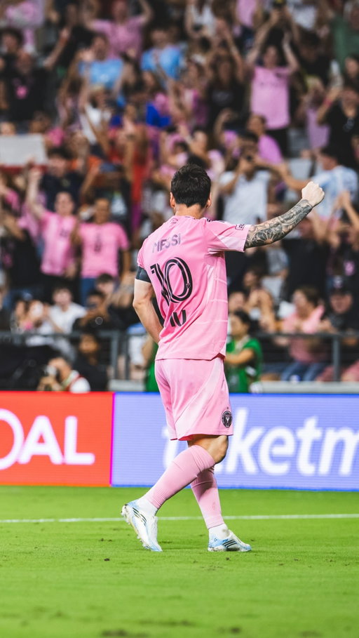 GOOOL! Leo for the lead 🔟✨