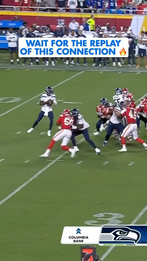 Rook went and got it 😤

📺: Download the Seahawks app for more highlights.