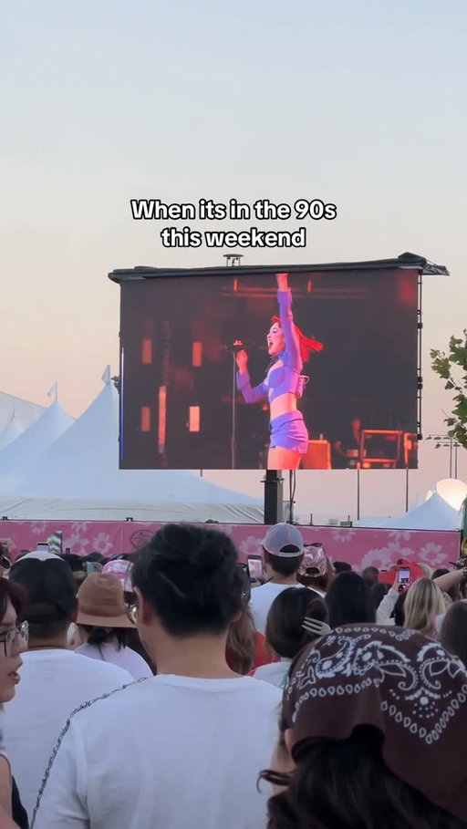 Chappell Roan played “HOT TO GO!” at the Dandelion Stage at Daisy Chain Fields, which felt very appropriate given today’s very heavy heat. 🥵 

Daisy Chain Fields Festival is set to conclude its first-ever festival this evening with Olivia Rodrigo and guests like Karen O and Stevie Nicks.

Follow for more music and concerts in SoCal. #concerts #daisychainfields