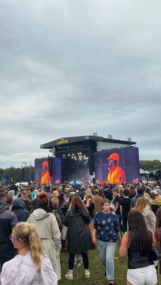 SKEPTA SAID WHAT WE WERE ALL THINKING 

@skepta called out the @officialrandl crowd yesterday, branding the festival a “sausage party” 🤣

And judging by the crowd, he might have a point… there really were ‘Too Many Men’. 

We’re just glad we still got to catch him on The Grid after his DJ set was cancelled later in the day.

#skepta #leeds #leedsfestival #grime #readingandleeds