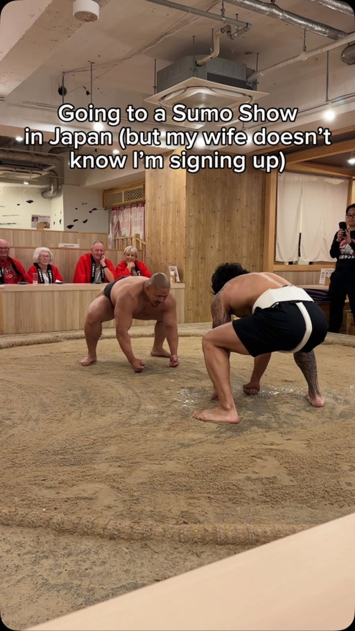 Had to lock in 😭 I guess lifting is functional after all. Muay Thai and the tiny bit of BJJ I’ve done helped for sure. 

They were all adamant he didn’t let me win but I’m sure he was being MUCH nicer than he would in a real match. 

Thanks for going easy on me @sumoland_tokyo_ryogoku @_ryoma_tsukamoto 🙏🏽

 For 1:1 coaching apply in my bio 

Train like me! Make better gains. Join my 3-5 day programs. Find them in my bio!

-Exercise videos and set up instructions 
-Alternative exercises 
-Form checks (by me!)
-Ask me questions in the team chat 
-Track progress in app 
And more!

@transparentlabs code JPG