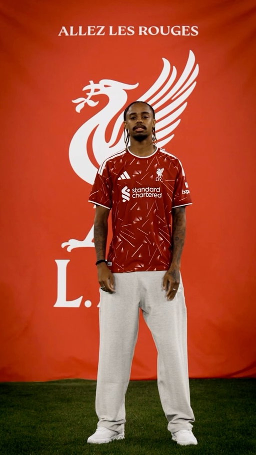 Bradley Barcola is a Red.

Allez Les Rouges.