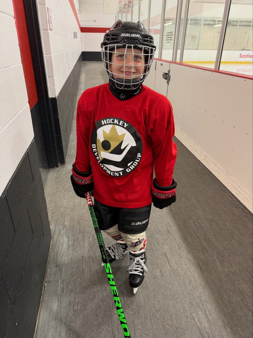 🏒🏒 HOCKEY SEASON STARTS NOW 

Goodluck Levi!! Have an amazing season @gtaaces @klevrsuperleague