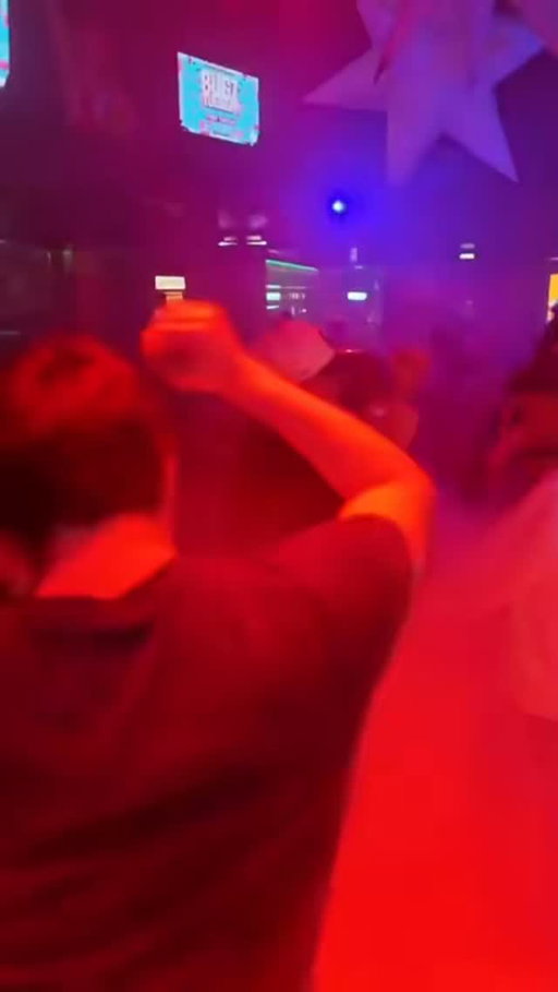 The Voices In My Head Go.. POPWORLD! 

One Last Round To End The Bank Holiday Shenanigans? ABSOLUTELY!! Doors Open 10pm🤩