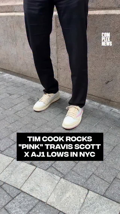 In honor of Tim Cook’s final day as Apple CEO, we can’t forget when he pulled up to Grand Central in the “Shy Pink” Travis Scott x Air Jordan 1 Low 🔥