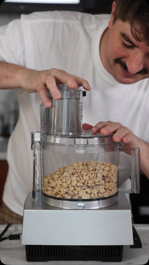 I’m terrible at making sweet stuff, but all you technically need for this is milk chocolate and dry roasted peanuts #REESESPartner