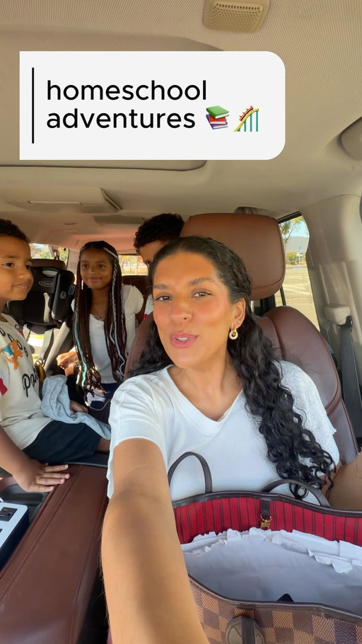 📚homeschool adventures📚
.
Today we learn about cinematography and more about the MARVEL universe! THAT is a very important lesson. I said what I said😌🕷️🕸️

#spidermanbrandnewday #marvelfamily #travelinfluencer #homeschoolmom @disneystudios @marvel @marvelstudios @spidermanmovie