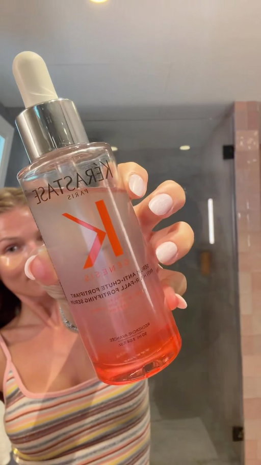 Moje ride or die ❤️ @kerastase_official Genesis Sérum Anti-Chute Fortifiant používám každý den✨

 #spoluprace