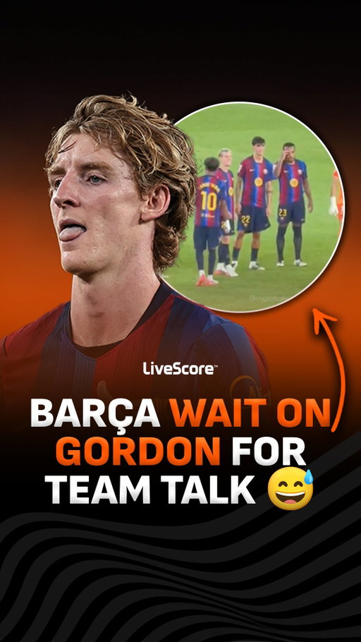 Anthony Gordon was already in position at the start of Barcelona vs Rayo Vallecano whilst his teammates waited for him in a huddle 😭💪