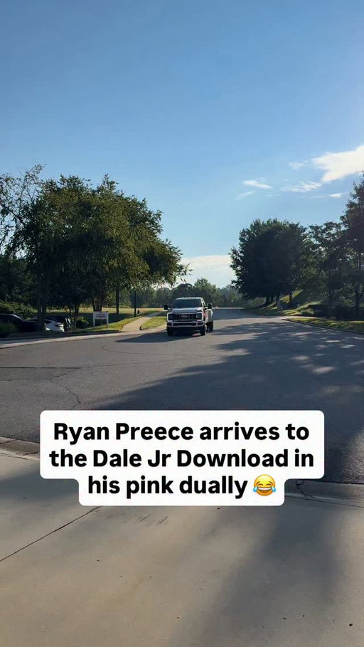 Ryan didn’t just show up in the dually…  the guy did a burnout on the way in 😅😅

Your Daytona winner knows how to make an entrance. 

He’ll be on Dirty Air with us for about 30 minutes today - episode will drop later this evening.