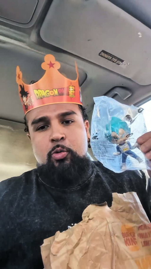 Grabbing the Dragon Ball Super x Burger King Collab! They got a Dragon ball cup, Super Saiyan Sauce and the figures! Might have to grab some more to complete the collection low-key 👀
@burgerking 

#dragonball #dragonballsuper #dbz #burgerking