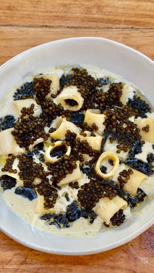 Nos gastamos más de 700 € en el restaurante que vende más caviar del mundo 😱 @casajondal 

#parati #fyp #viral #comida #ibiza