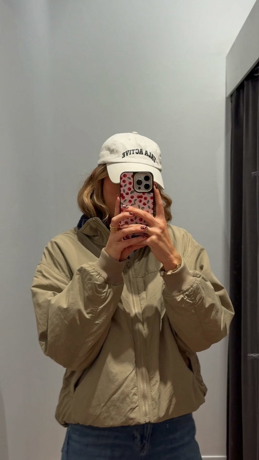 MY TOP 5 @uniqloeurope PICKS from a former personal shopper. Comment ‘SHOP’ and I’ll DM you the links 💌

Uniqlo really do basics so well. Amazing quality and such a great price point. I genuinely loved all these pieces and think they are all worth your money. The real stand out for me was the fleece lined jacket and the wide leg jeans but all the pieces mix and match to create the perfect autumn capsule wardrobe 🤏🏻 Which is your favourite? 

@uniqlo 

https://liketk.it/6mhA9 

#uniqlo #uniqlohaul