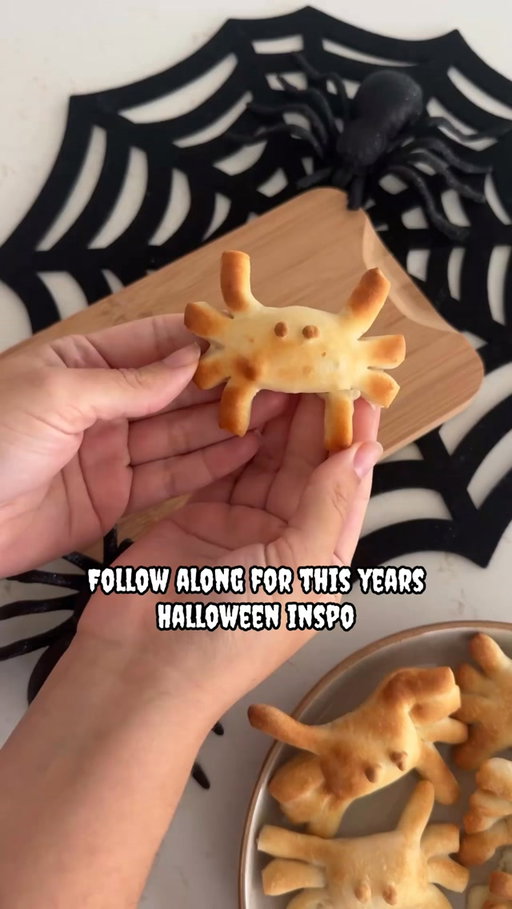 👻 Halloween treats are coming! 🕷️

Follow along for this year’s spooky sweet and savory treats, ideas, and inspo! 

Want to see what I’ve made in past years? Check out my Halloween Highlight for all the spooky creations from years past. 🎃🖤

Stay tuned… it’s going to be deliciously spooky!!

#halloween #halloweentreats #halloweeniscoming #halloweeneveryday #halloweenvibes