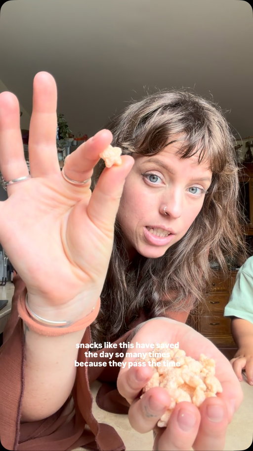 Moms always find a solution- I never felt great about giving my kids a essentially little balls of starch on those long journeys but @foodnerdinc Mega Puffs have become an instant pantry staple for us! 
.
.
.
#kidssnacks #foodnerd #megapuffs #sponsored