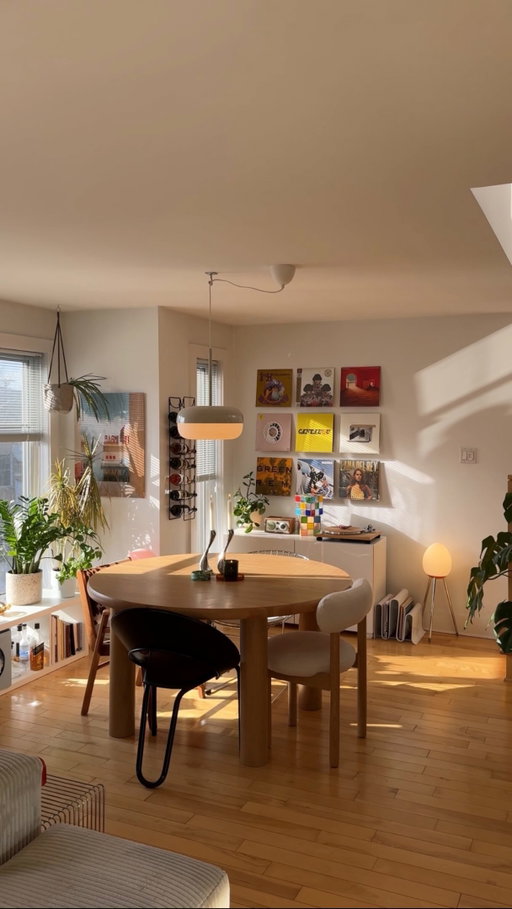 It’s with a heavy heart that I came to the decision to sell my beautiful condo in Rosemont.🥹❤️‍🩹🏠 

This place has been more than just a safe space. Light pouring through every window, my cozy mezzanine bedroom, the rooftop terrace I’ll miss forever... This chapter is closing, but what a chapter it’s been! There’s just something about the calm of nature that has won over my love for the city, so I’ll now be living permanently in our lovely self-built home up north.🪵🍂🌳

Link in bio for all the details 🫶🏻 

Contact @stapee to book a visit🫱🏻‍🫲🏼

#homedecor #interiordesign #apartmenttherapy #scandihome #hometour