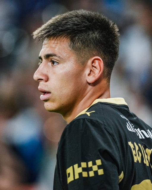 Claudio Echeverri has joined Benfica on a season-long loan, subject to international clearance ✍️
 
Good luck, @claudioecheverri_ 🩵