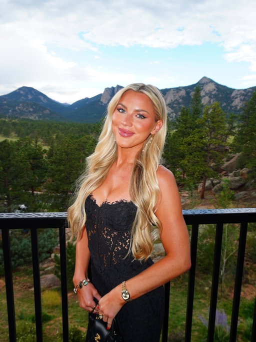 The mountains were calling🏔️
Congrats to the Lynchs!!! 💍 
#colorado #coloradowedding #ootd #weddingguest