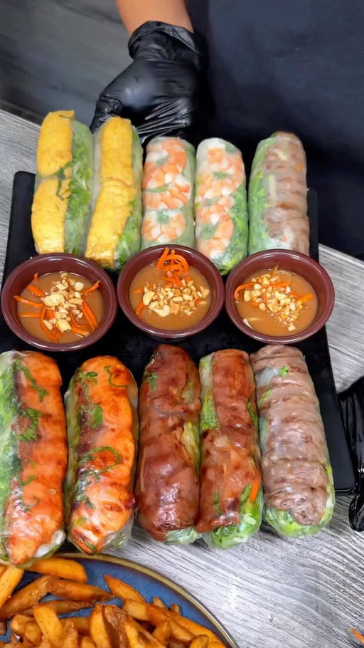 Spring rolls to start the meal? 👀🥢 Fresh, light, and always a good idea 😮‍💨🔥 Who’s grabbing a plate?

Available exclusively at @phocrystal3
📍 940 E Dominguez St Ste A & B, Carson, CA 90746
⏰ Open daily 11AM–8PM
🚗 Delivery: DoorDash, Grubhub, Postmates & Seamless

#PhoCrystal3 #CarsonEats #VietnameseFood #Foodwithzen