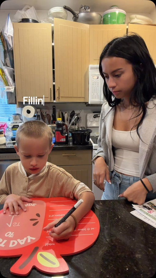 Filling out my 1st Graders Back-to-School sign in Sign Language 🍎 #parenting #mom #deaf #signlanguage #cochlearimplant