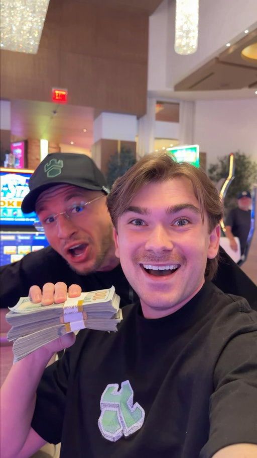 LucaKante & Stevewilldoit Do $500 SPINS! 😳
#viral #Vegas #lasvegas