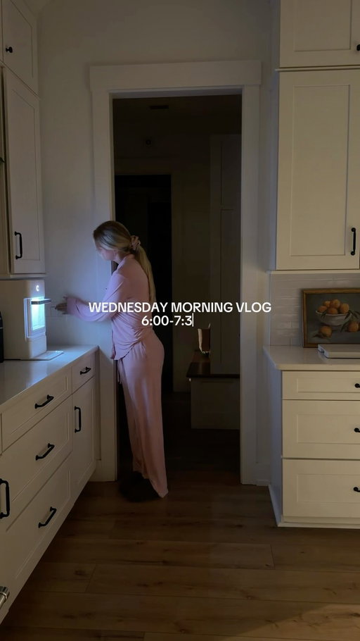 spend the morning with me as a 32 y/o mom!💘☕️📚🚌 ily guys hope you have a great day!! comment “shop” for links!! #morningroutine #momvlog #dayinmylifevlog #dailyvlog #morningvlog