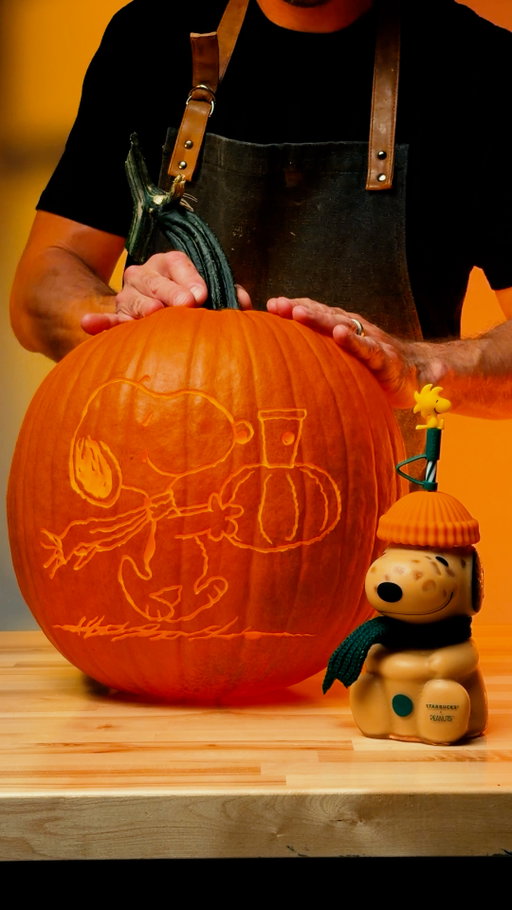 a little something to put your pumpkin spice in.

Peanuts + Starbucks merch drops 9/15. available while supplies last in select global coffeehouses and on Starbucks Shop.