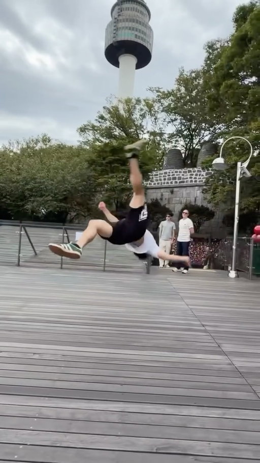 ABSOLUTE KILLER combo in front of Namsan Tower 🇰🇷😮‍💨