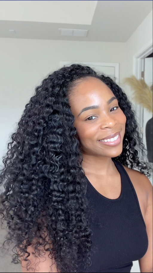 If you’ve ever had to grow your hair back after heat damage, you already know 😭 Right now I’m focused on keeping my hair protected, moisturized and strong. @theearthlingco has been in rotation during my wash days, especially while I give my hair a break from heat. Use SIMONE15 to try my routine. #ad