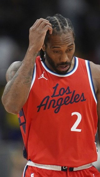 “It is simply crippling”

@dannyparkins1 on the NBA’s massive punishment for Kawhi Leonard, Steve Ballmer, & the Clippers