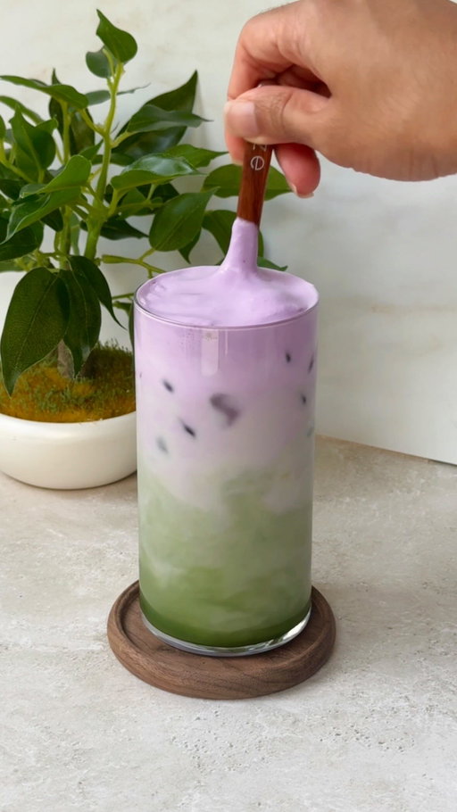 She’s everything (and MORE thanks to the feel-good benefits of our mushroom matcha) 🍵✨

1 tbsp RYZE Mushroom Matcha = support for mood + focus 😌 Grab the recipe below then SAVE this post for a dreamy matcha pick-me-up 👇

💜 Lavender cream iced matcha recipe 💜

You’ll need:
-1 tbsp RYZE Mushroom Matcha
-2 oz warm water 
-6-8 oz milk of choice (+ 1 tbsp for cold foam)
-2 tbsp heavy cream 
-1/2 tbsp lavender syrup

Directions:
1️⃣ Mix RYZE Mushroom Matcha with the warm water. 

2️⃣ To a glass, add your ice and milk.

3️⃣ Create your lavender cream cold foam by frothing together the heavy cream, 1 tbsp milk, and lavender syrup. Pour on top of the milk, then enjoy! 🌟

🧑‍🍳: @milkteamali
