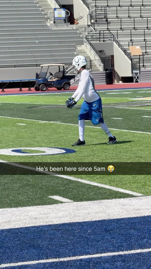 Slow feet don’t eat 

#sports #football
