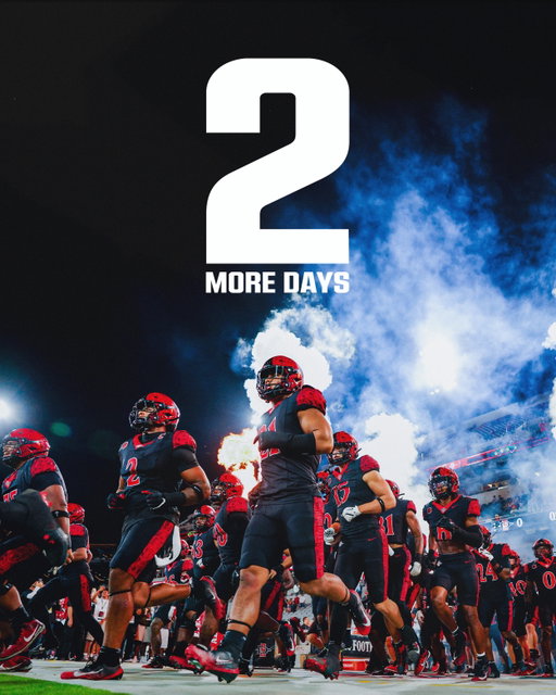 Aztec Football in TWO DAYS 🍢

San Diego State plays under the lights on USA Sports Saturday at 9:30 p.m. ET 🙌
