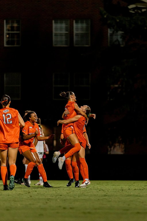Addy in the clutch! 🔥

#GoPokes
