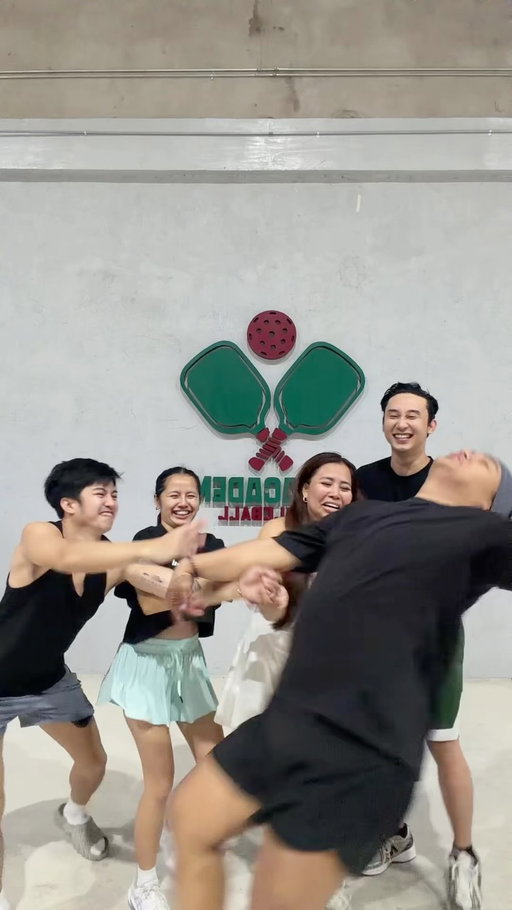 Parang nagsisi sila na sumali sila sa bidyo ko HAHAHAHHA araymo! 🤣